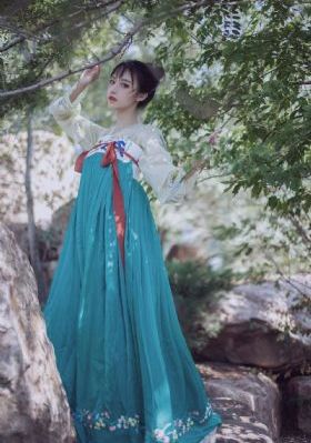久久免费操_蓝光日韩免费观看